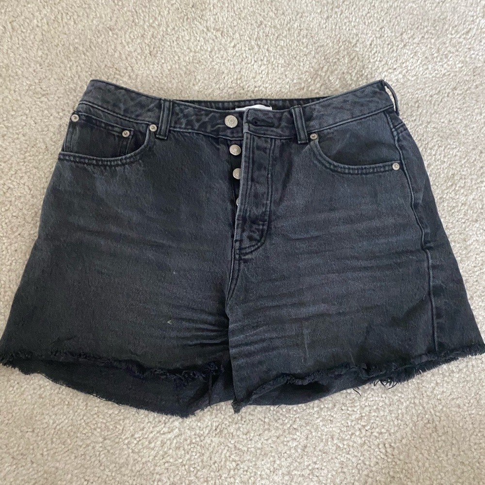 F21 black jean cutoffs